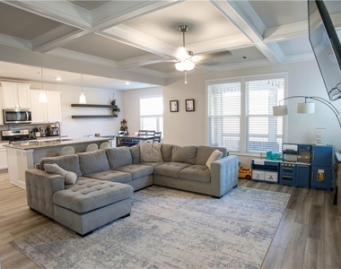 5329 Fox Hill Lane - Photo Thumbnail 4