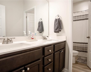 5329 Fox Hill Lane - Photo Thumbnail 23