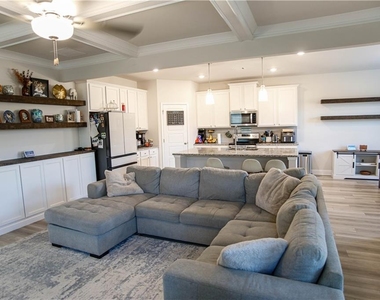 5329 Fox Hill Lane - Photo Thumbnail 6