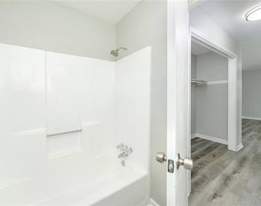 355 Santa Fe Trail - Photo Thumbnail 23