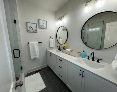 162 Chestnut Circle - Photo Thumbnail 7