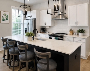 162 Chestnut Circle - Photo Thumbnail 4