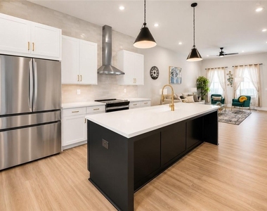 162 Chestnut Circle - Photo Thumbnail 1
