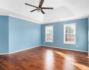 560 Kimball Crest Court - Photo Thumbnail 17