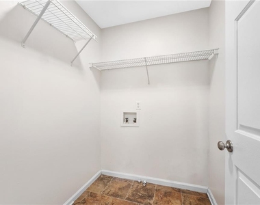 560 Kimball Crest Court - Photo Thumbnail 30
