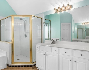 560 Kimball Crest Court - Photo Thumbnail 23