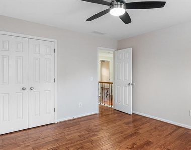 560 Kimball Crest Court - Photo Thumbnail 26