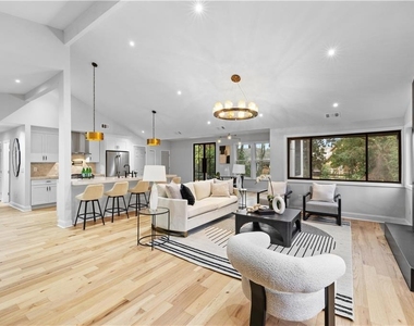 1217 Fairfield Drive - Photo Thumbnail 7
