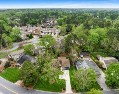 1217 Fairfield Drive - Photo Thumbnail 18