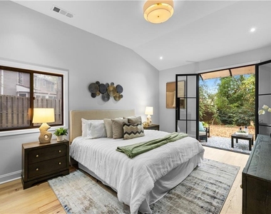 1217 Fairfield Drive - Photo Thumbnail 8