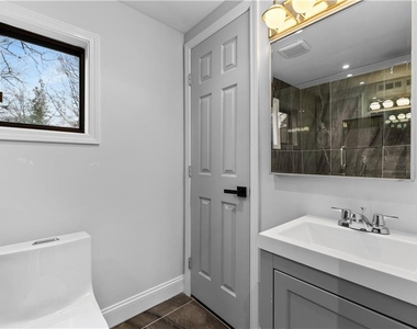1217 Fairfield Drive - Photo Thumbnail 20