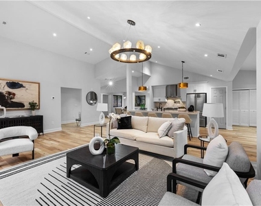 1217 Fairfield Drive - Photo Thumbnail 24