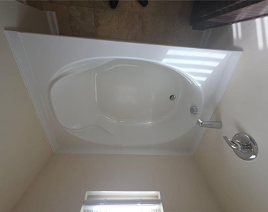 3877 Makeover Court - Photo Thumbnail 5