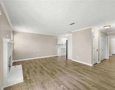1528 Paces Ferry North Drive - Photo Thumbnail 9