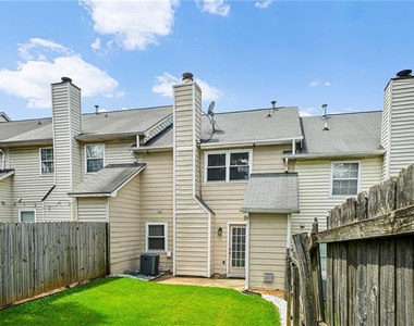 1528 Paces Ferry North Drive - Photo Thumbnail 22