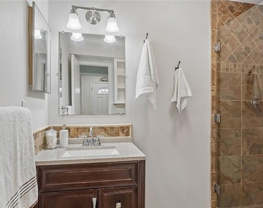 897 Sw Patterns Drive Sw - Photo Thumbnail 19