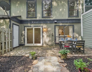 897 Sw Patterns Drive Sw - Photo Thumbnail 32