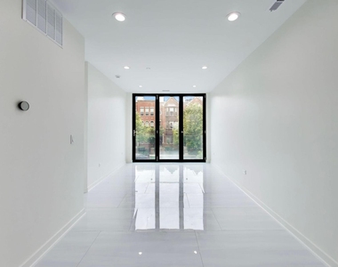 6344 Hennings Court - Photo Thumbnail 6