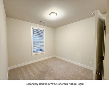 113 Pinecone Parkway - Photo Thumbnail 7