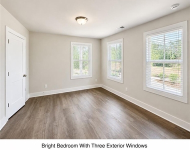 113 Pinecone Parkway - Photo Thumbnail 16