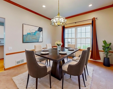 1657 Fairport Drive - Photo Thumbnail 10