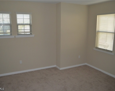 16176 Aberdeen Avenue - Photo Thumbnail 4