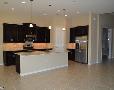 16176 Aberdeen Avenue - Photo Thumbnail 9