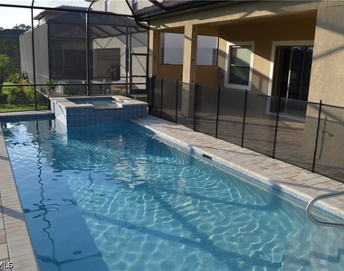 16176 Aberdeen Avenue - Photo Thumbnail 2