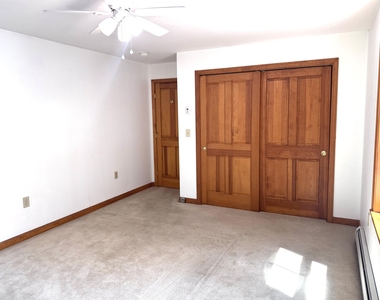 250 Elm - Photo Thumbnail 12