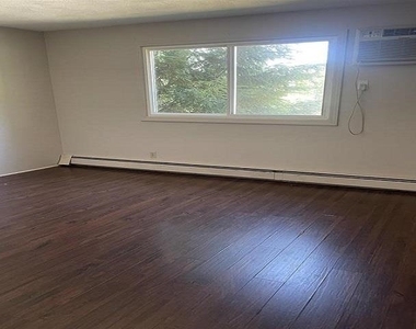 310 Brook Village - Photo Thumbnail 12