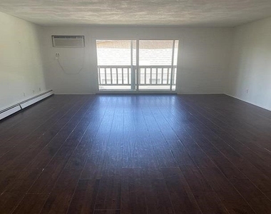 310 Brook Village - Photo Thumbnail 7