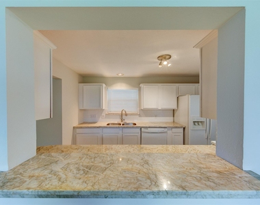 1118 Wilson Street - Photo Thumbnail 9