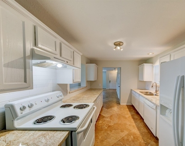 1118 Wilson Street - Photo Thumbnail 10