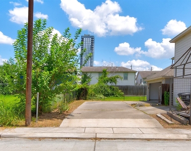 1118 Wilson Street - Photo Thumbnail 32
