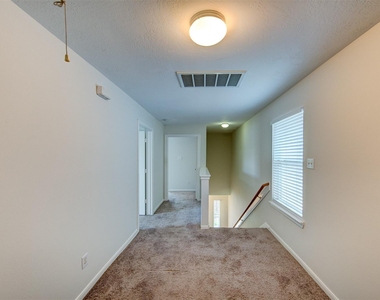 1118 Wilson Street - Photo Thumbnail 16