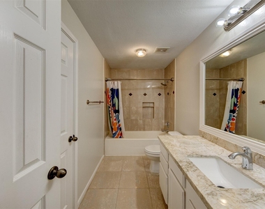 1118 Wilson Street - Photo Thumbnail 30