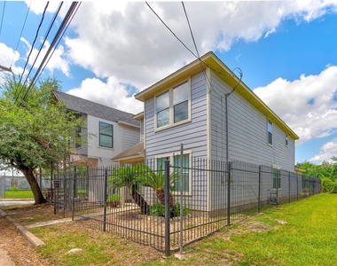 1118 Wilson Street - Photo Thumbnail 37
