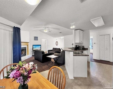 7208 Freedon Court - Photo Thumbnail 11