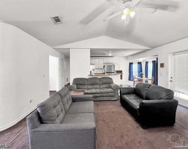 7208 Freedon Court - Photo Thumbnail 3