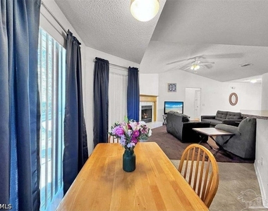 7208 Freedon Court - Photo Thumbnail 12