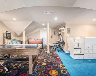 1333 N Meyer Avenue - Photo Thumbnail 34