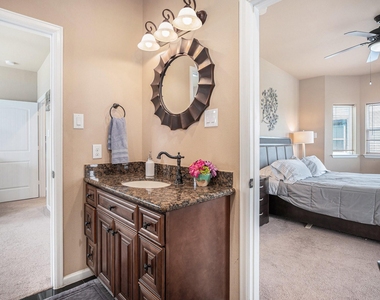 1333 N Meyer Avenue - Photo Thumbnail 29