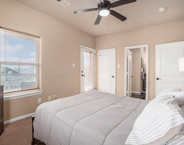 1333 N Meyer Avenue - Photo Thumbnail 24