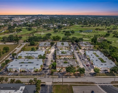 1830 Maravilla Avenue - Photo Thumbnail 11
