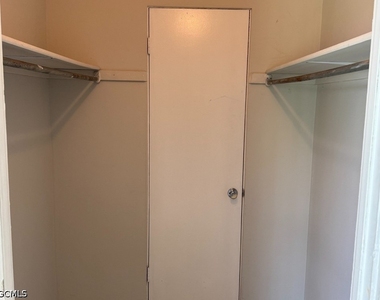 1830 Maravilla Avenue - Photo Thumbnail 9