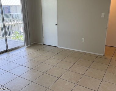 1830 Maravilla Avenue - Photo Thumbnail 7