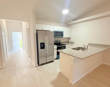 1101 Harold Avenue S - Photo Thumbnail 1