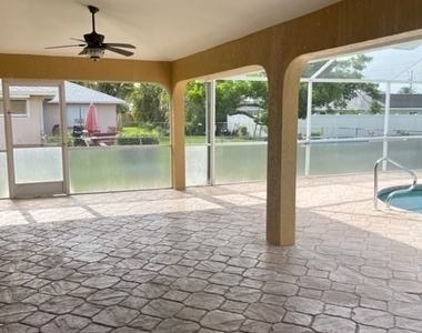 1312 Se 2nd Terrace - Photo Thumbnail 19