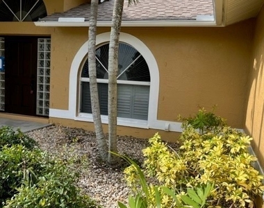 1312 Se 2nd Terrace - Photo Thumbnail 3