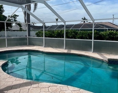 1312 Se 2nd Terrace - Photo Thumbnail 4